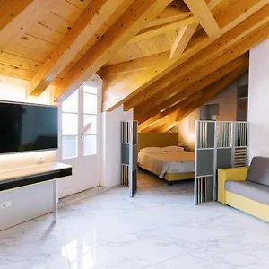 Casa King , Como Italy